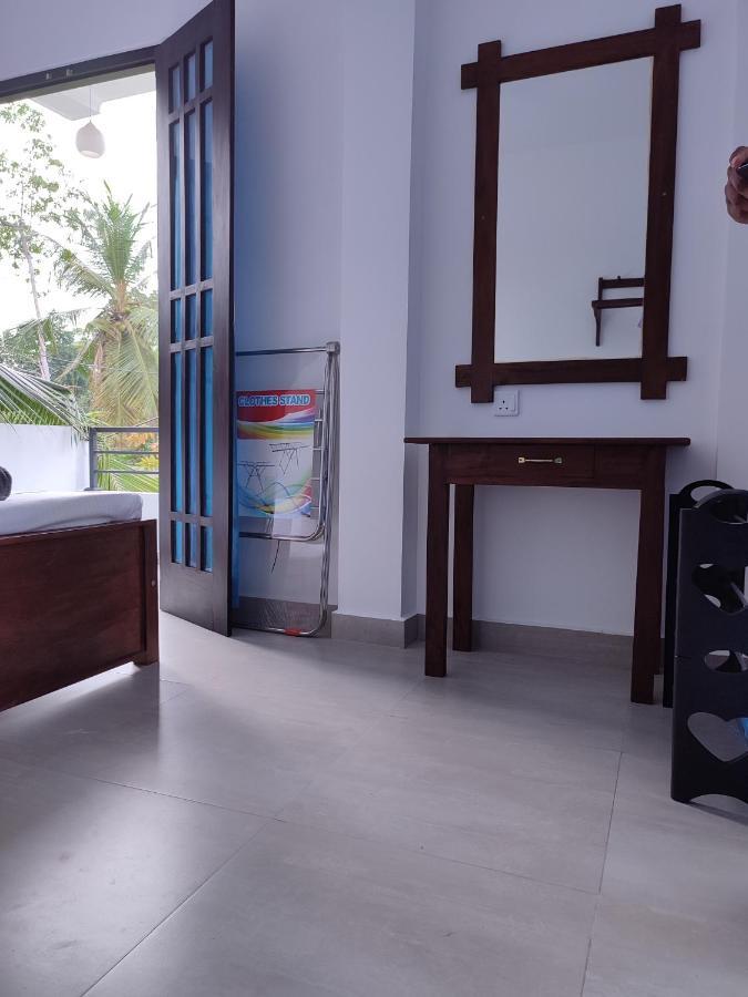 Dollyz Home - Sri Lanka 앰발랑고다 외부 사진