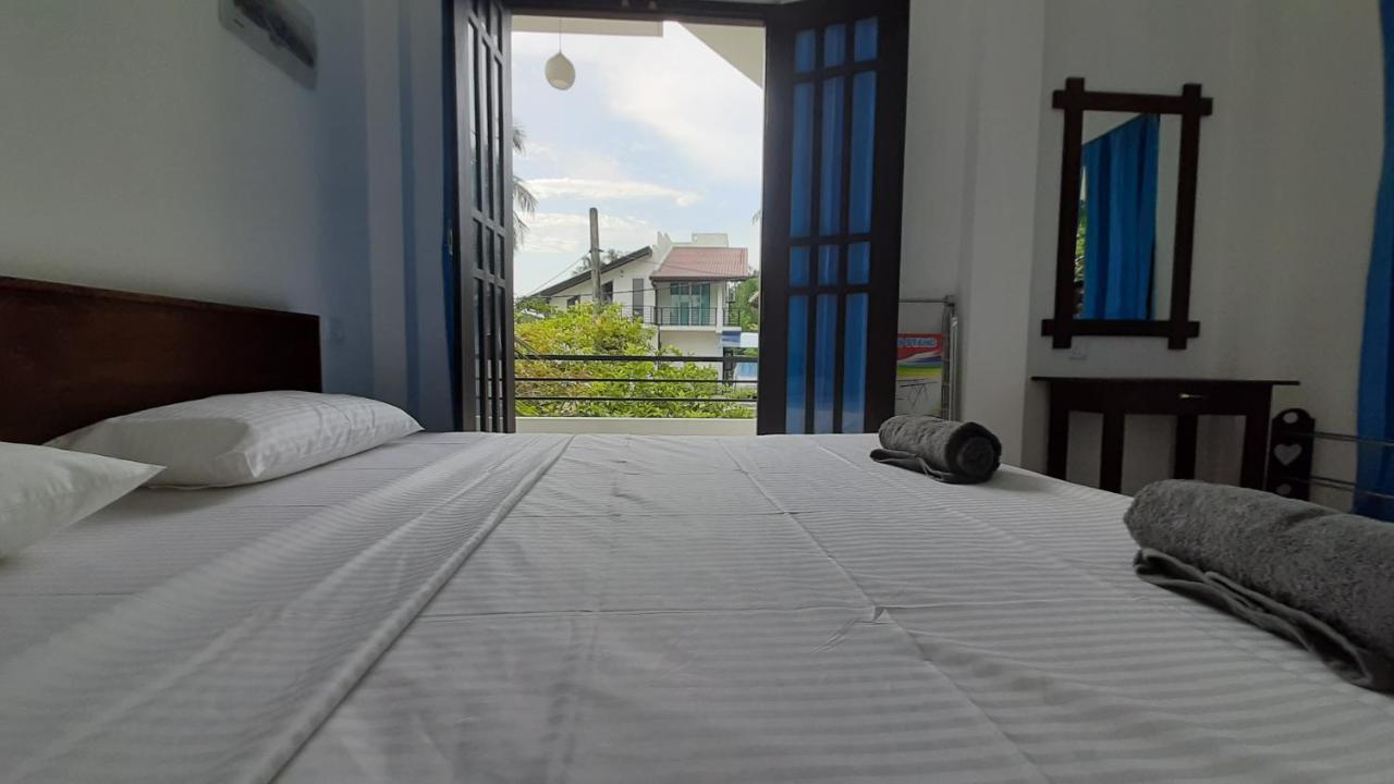 Dollyz Home - Sri Lanka 앰발랑고다 외부 사진